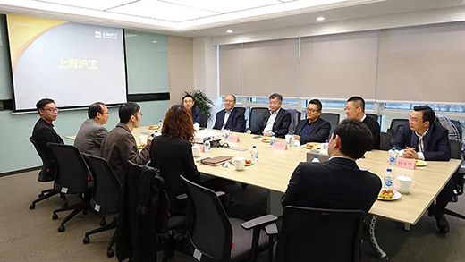 复旦大学管理学院院长陆雄文教授一行莅临东升国际PG官网参观指导